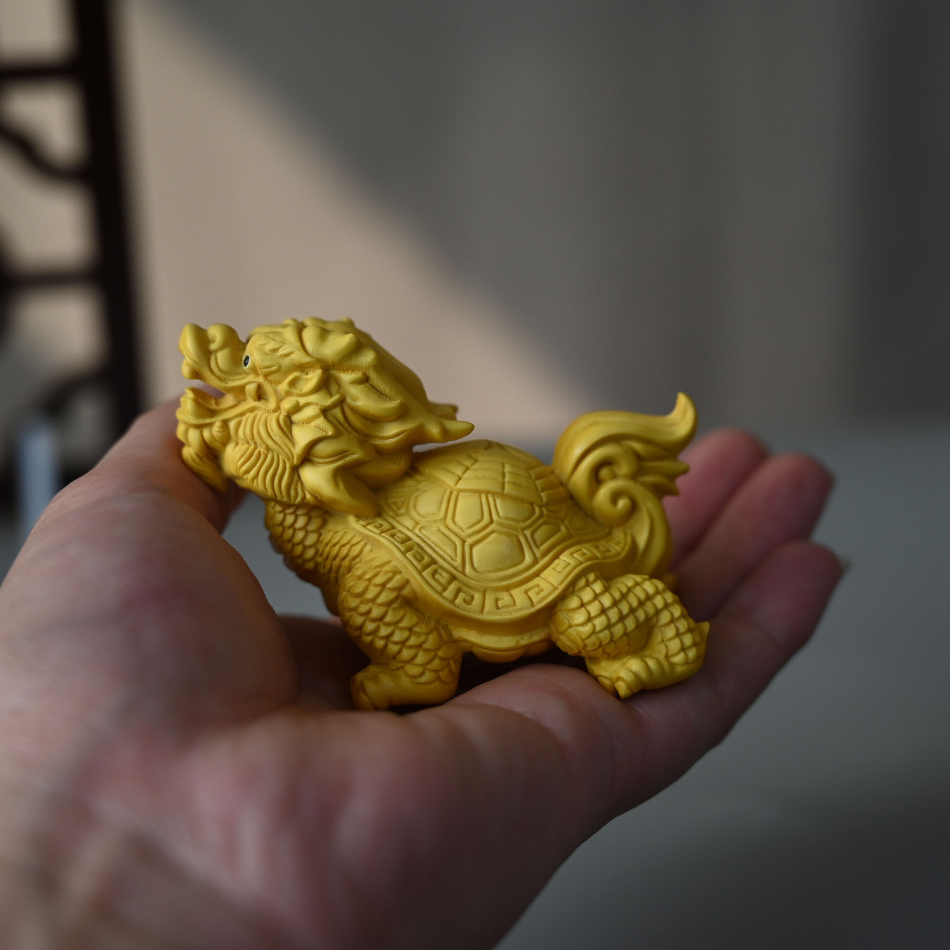 黄杨木龙龟手把件 实木木雕文玩工艺品神兽龙龟摆件家居办公装饰