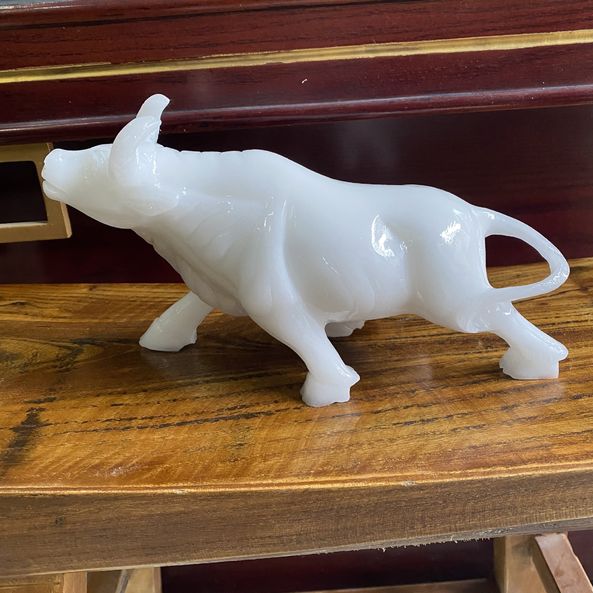 阿富汗白玉牛玉雕摆件白菜玉石家庭客巴玉牛客厅摆件公司礼品批发