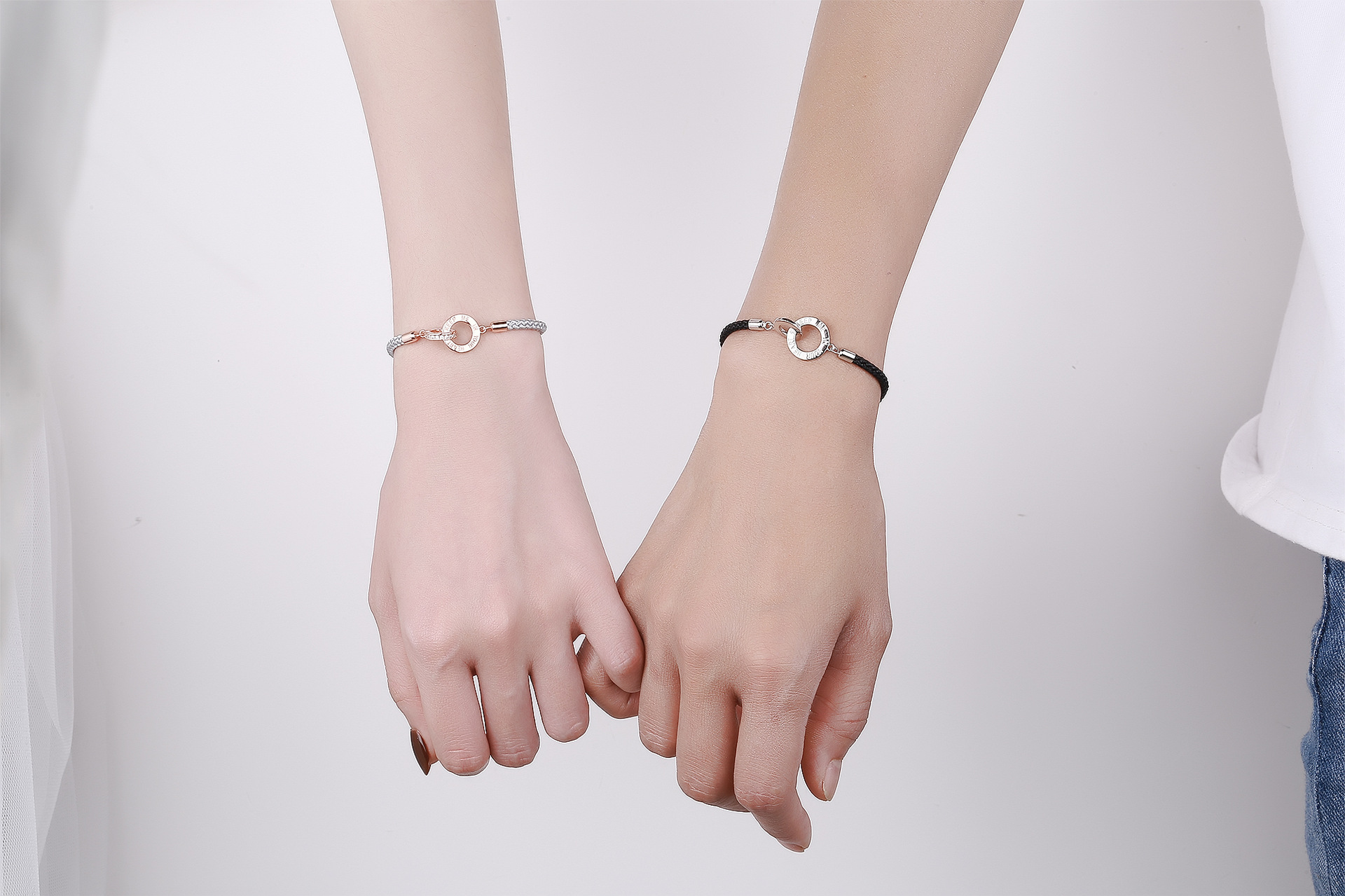 s925纯银 环环相扣情侣手链 一对轻奢简洁时尚双环配饰七夕送女友