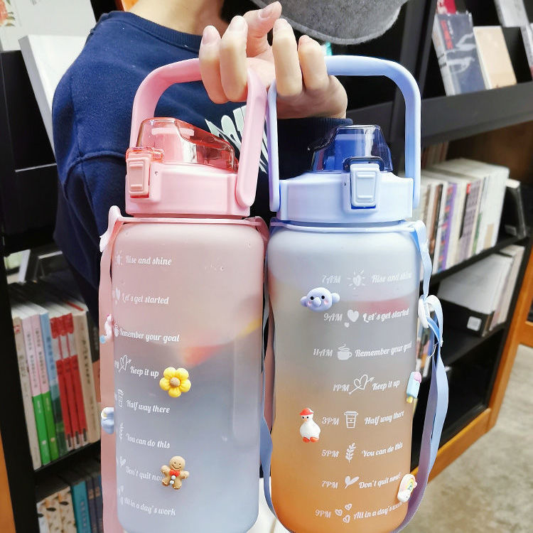 Foreign Trade Gradient Color Frosted Plastic Cup Large Capacity Kettle Portable Fitness Water Bottle 2000ml Straw Space Bottle