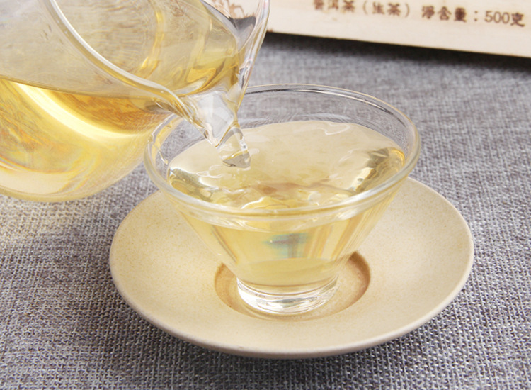 批发精 致茶礼 头春普洱茶 云南普洱生茶散 500g 手 工木盒装