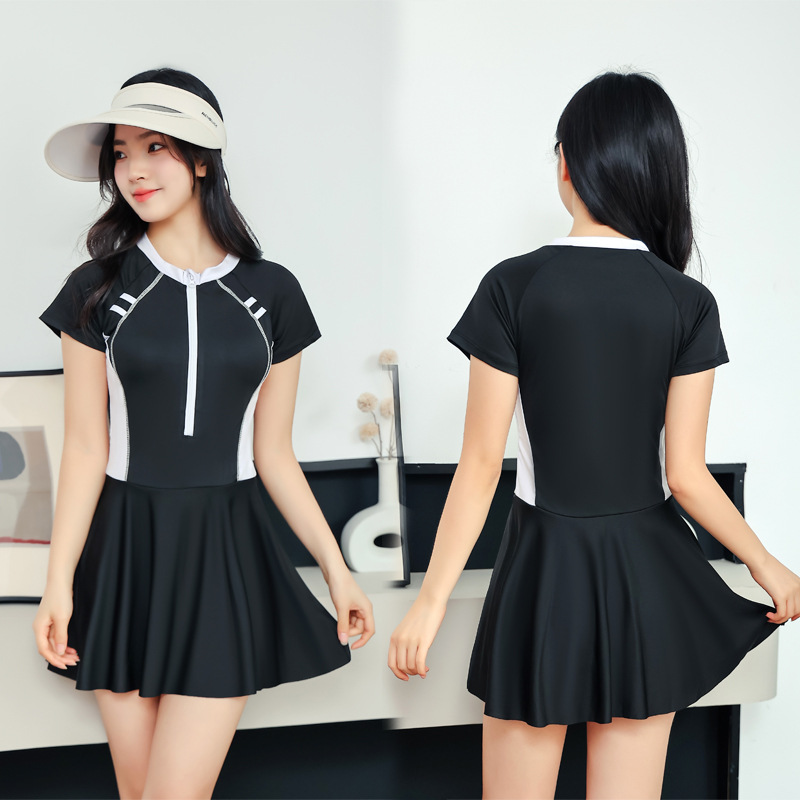 游泳衣女士连体专业运动保守时尚2023年新款遮肚显瘦温泉泳装批发