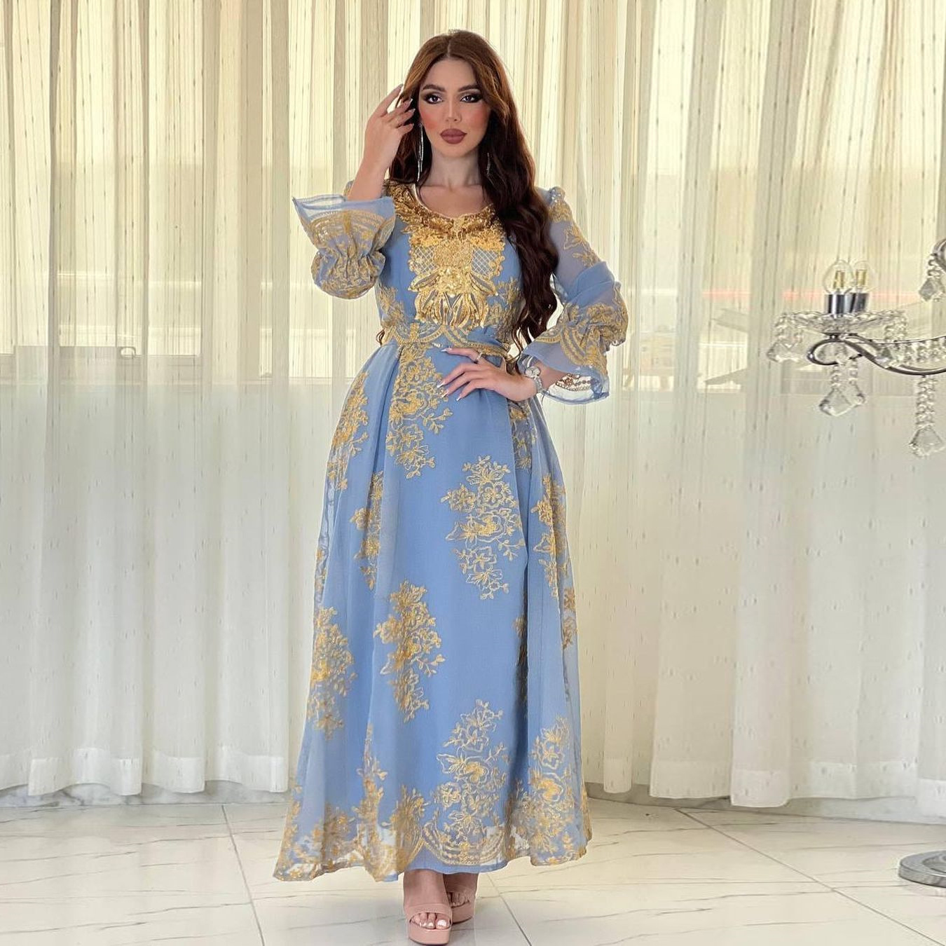 Ab312 2023 Arab Dubai Embroidery Applique Dress Muslim Party Dinner Robe