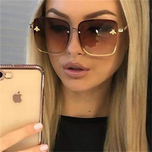 Luxury Square Bee Sunglasses Women Men Retro Brand designer