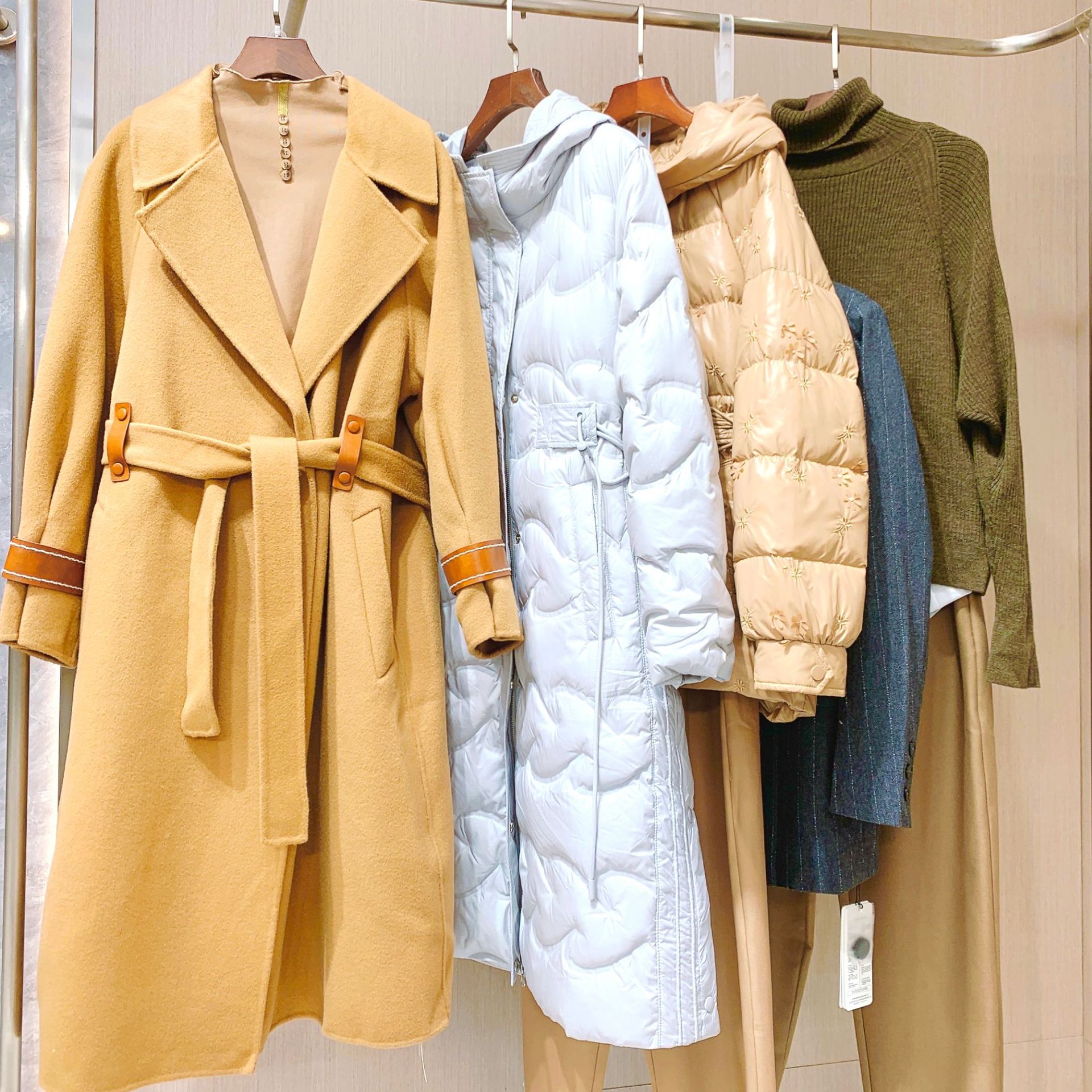 慕拉冬装反季清仓杭州品牌女装批发时尚款品牌高端女装批发货源