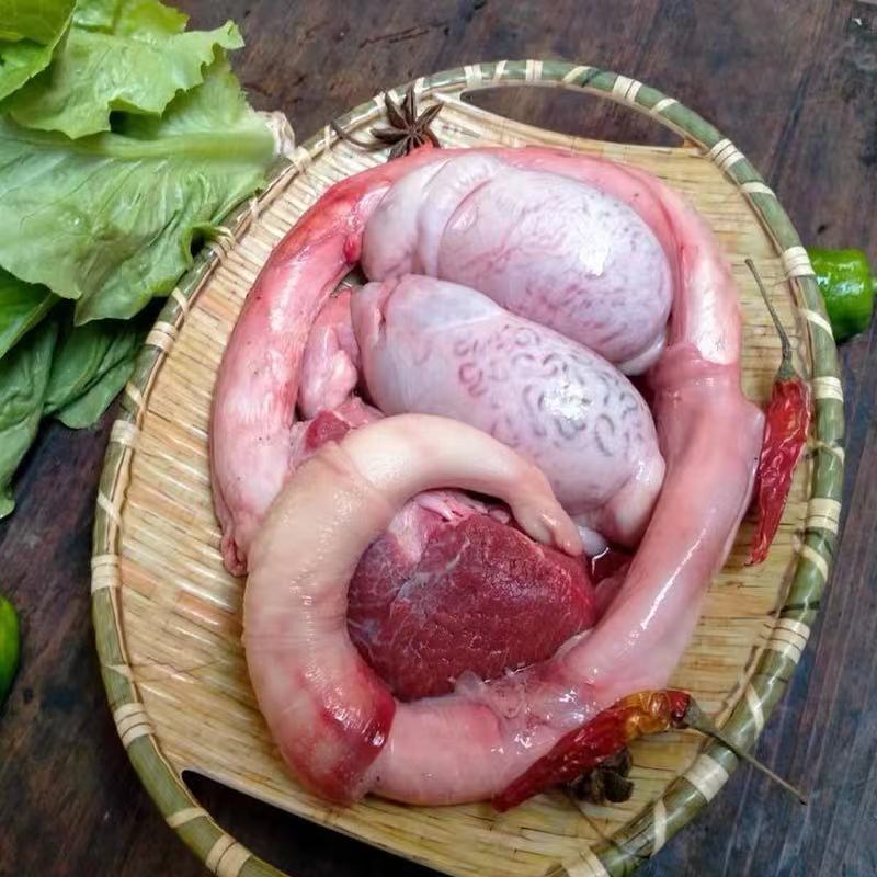 现杀牛鞭牛蛋牛睾丸牛鞭整套新鲜速冻牛三宝牛宝新鲜黄牛鞭