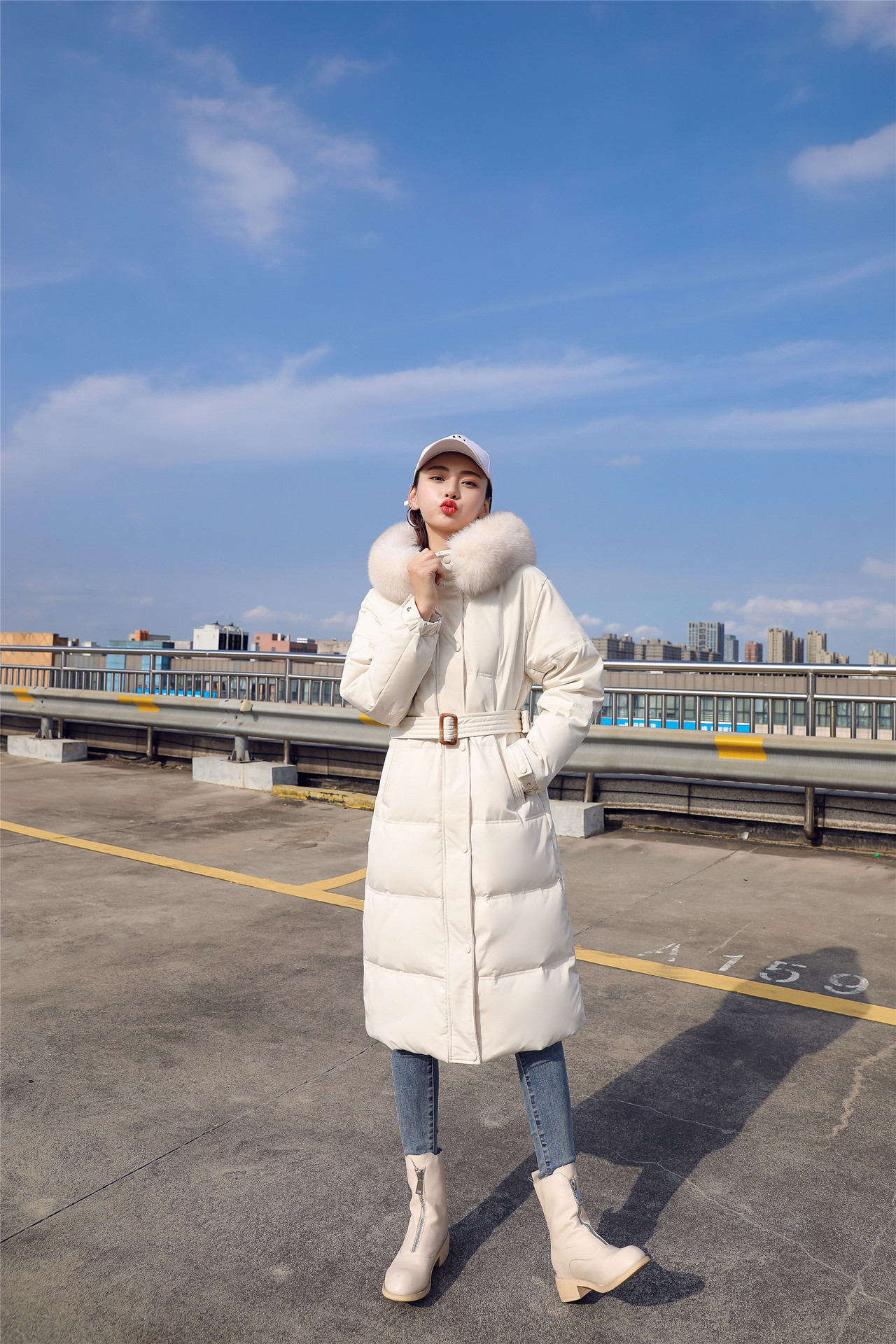 2020新款白鸭绒羽绒服女中长款鸭绒