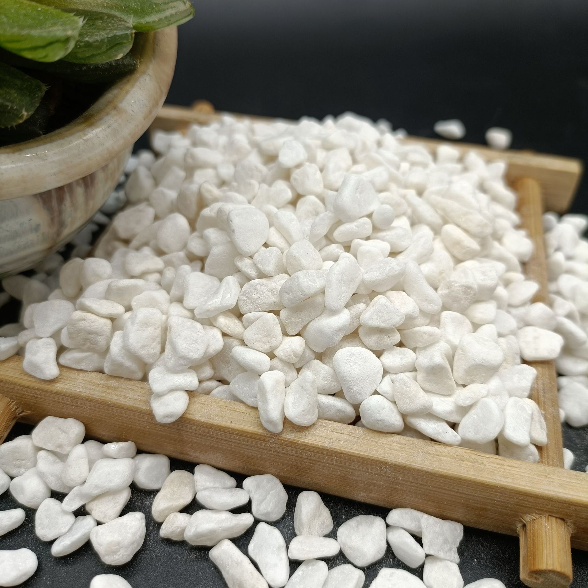 现货供应白色卵石 园林铺面装饰白色石子 鱼缸造景机制水洗石