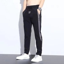 夏天薄款冰丝裤子男士新款韩版潮流运动休闲裤直筒修身大码长裤子