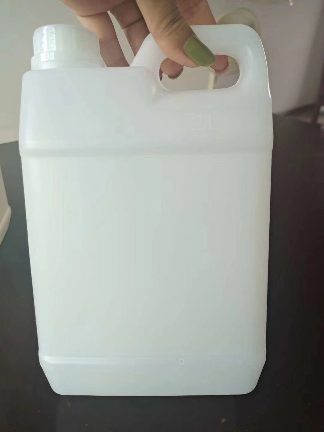 2升4L HDPE扁壶食品包装桶 塑料油壶食品包装壶 塑料酒壶豆瓣酱桶