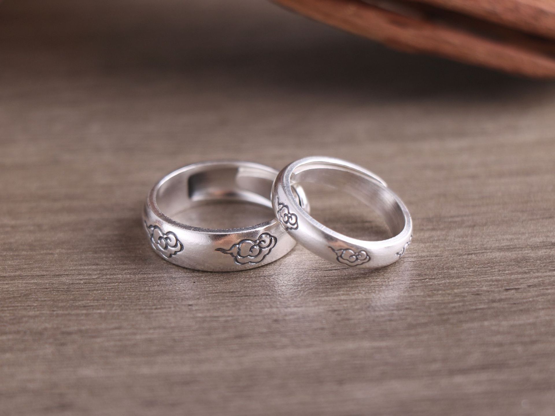 足银s999纯银戒指 复古民族风古法银祥云情侣款对戒纪念日送女友