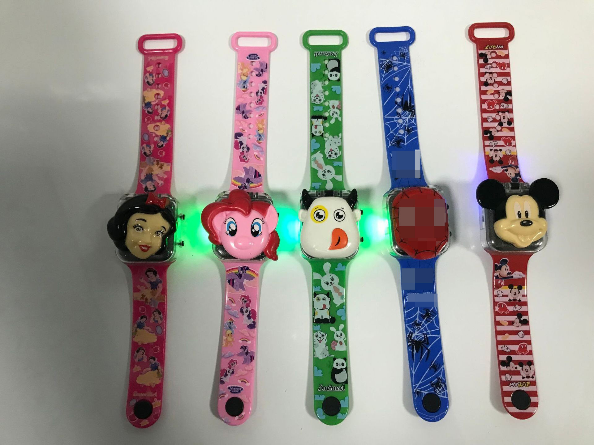 跨境卡通公仔翻盖灯光音乐led显示儿童手表 男女孩节日礼物外贸