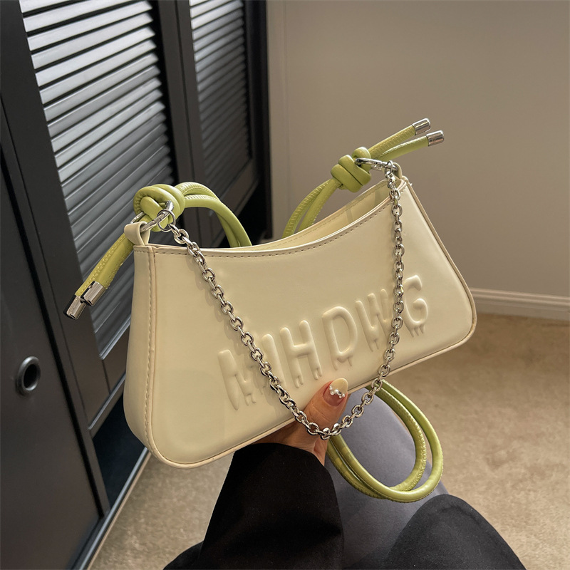 INS Fashion Baguette Underarm Bag High Sense Bag 2023 New Spring and Summer Niche Chain Shoulder Messenger Bag