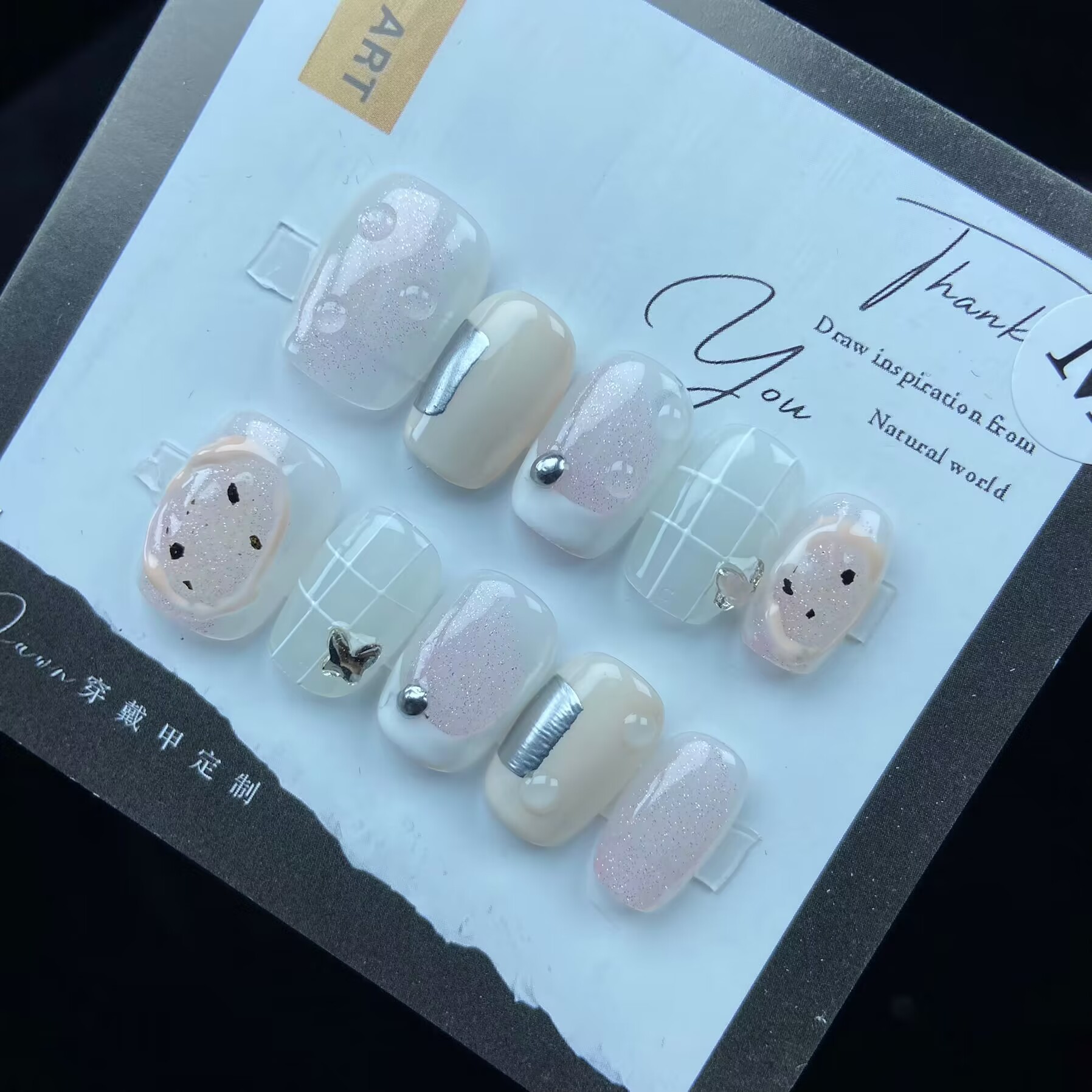 手工穿戴甲批发 夏季爆款多巴胺甜美可爱短款穿戴式美甲甲片-阿里巴巴