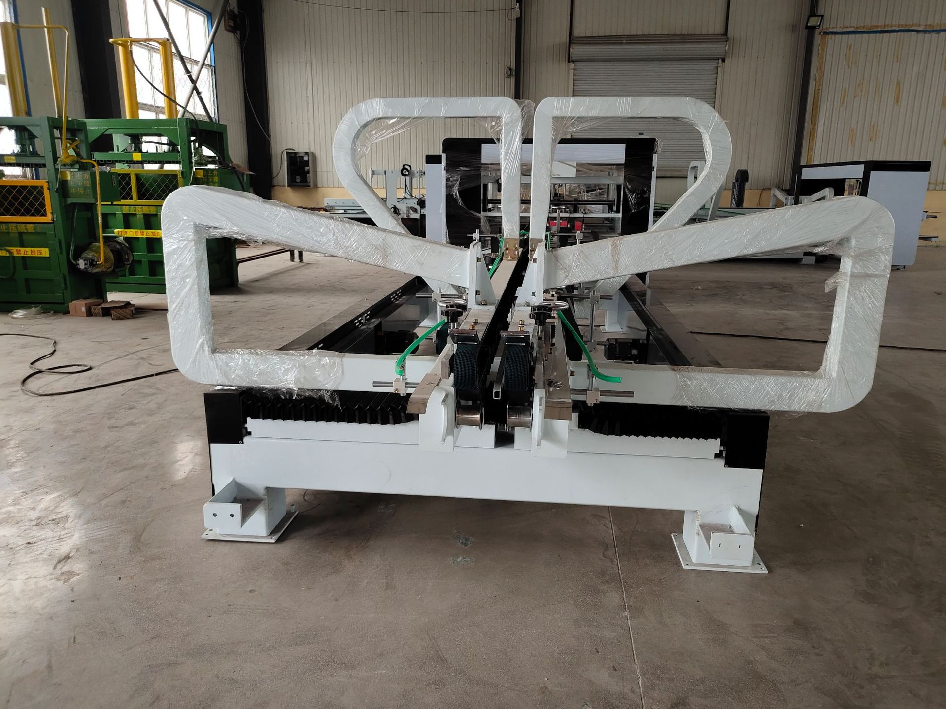 厂家供应 全自动粘箱机 高速粘箱机 纸箱粘箱机 高速糊盒机