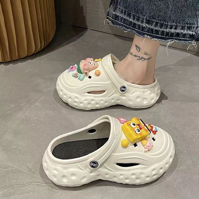 2023 New Sponge Baby Hole Shoes Women's Summer Wear Cute Girl Heart Thick Bottom Non-Slip Closed Toe Sandals