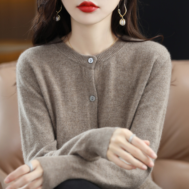 2023 New Knitted Cardigan Early Spring round Neck Sweater Women's Long Sleeve Pure Color All-Matching Coat Women's Clothing One Piece Dropshipping