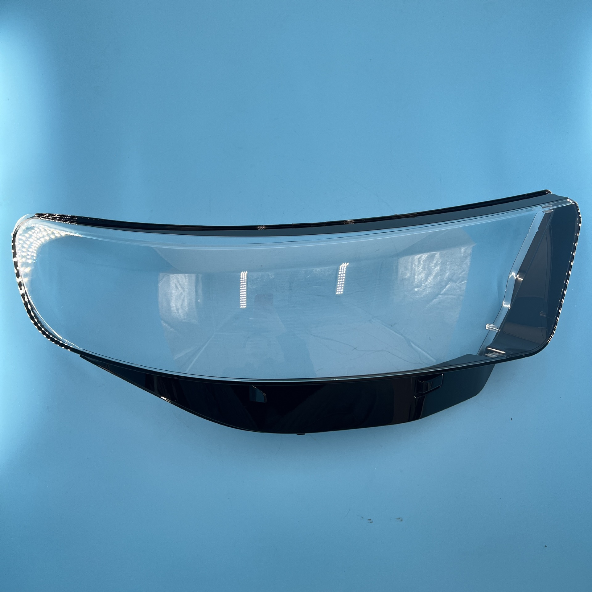灯罩材质:pc(聚碳)全新适用:汽车前大灯玻璃发黄老化破损情况的替换