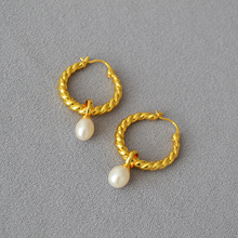 日韩小众设计麻花造型淡水珍珠黄铜镀金时尚简约个性气质耳环耳饰
