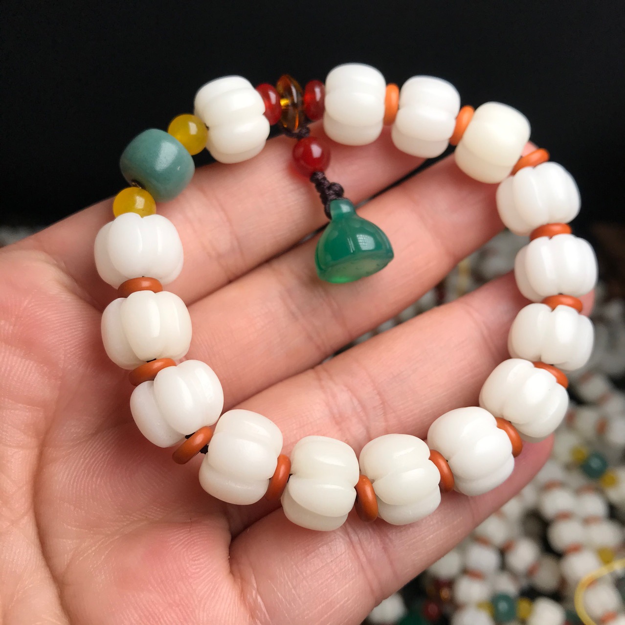 恒信艺品菩提根雕刻南瓜珠手串玛瑙莲蓬款