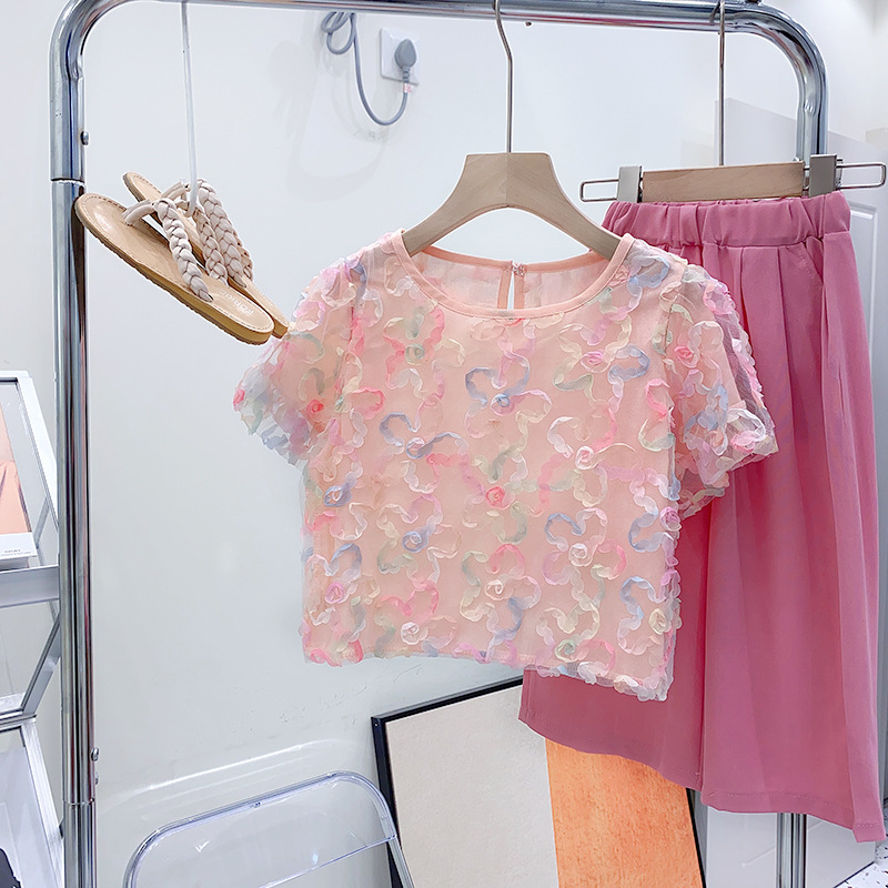 花瓣袖衣服图片