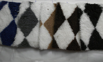 现货新款双面绒印花菱形格子双面舒棉绒印花格仔抱枕家纺服装面料