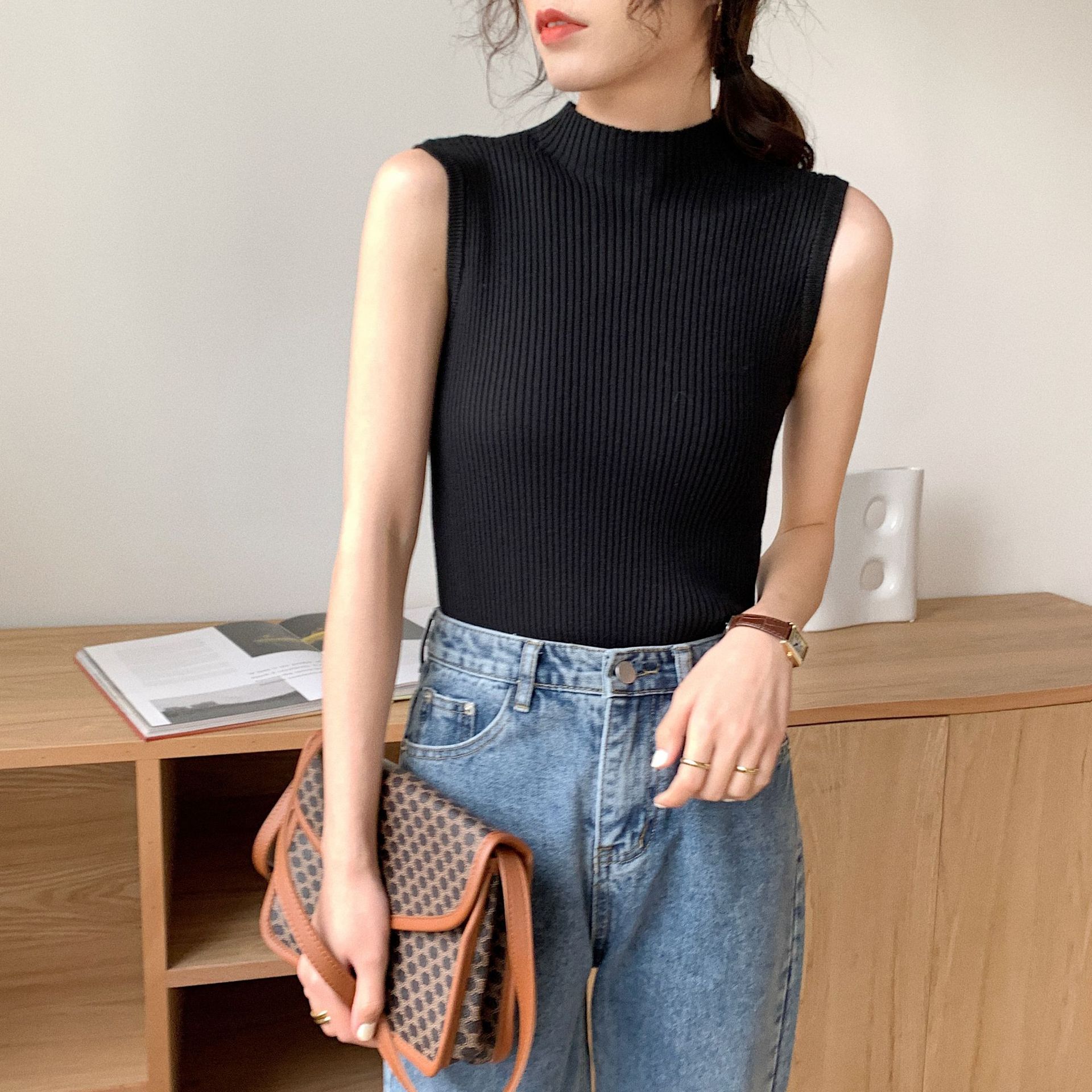 吊带女夏外穿复古港味配西装无袖上衣韩版简约内搭打底针织背心