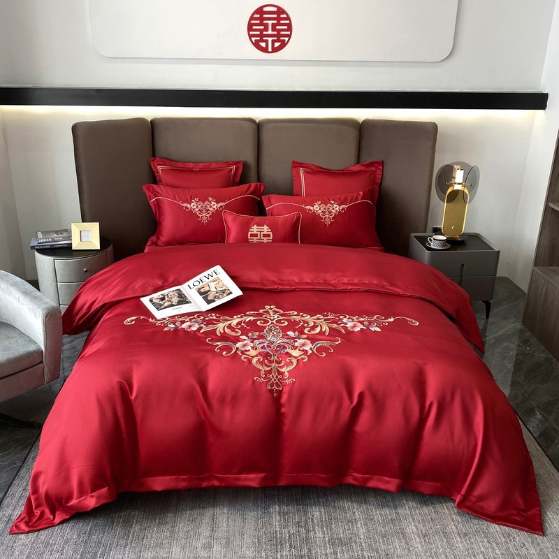 High-End Red Wedding Four-Piece Set Wedding Bedding Red Bed Sheet Embroidered Quilt High-End Wedding Room Set