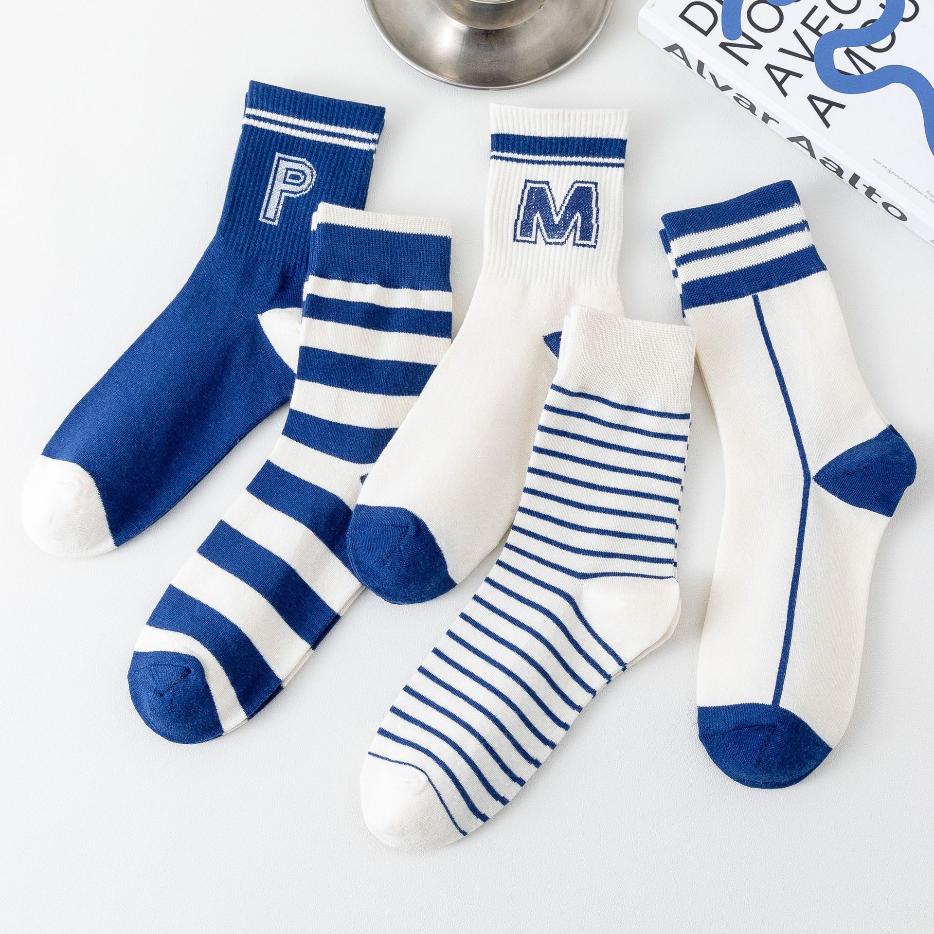 袜子女秋冬新款中筒袜韩版日系字母女袜棉质潮牌长筒袜批发诸暨袜