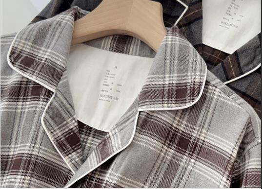 Really Comfortable Fried Japanese Plaid Flannel Cotton Pajamas Suit Men and Women Couple Style