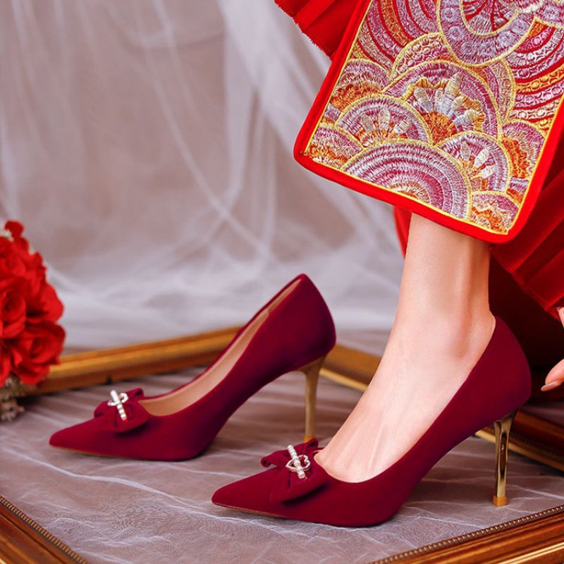 红色婚鞋新娘鞋新款秀禾婚纱两穿中式蝴蝶结敬酒服细跟高跟鞋
