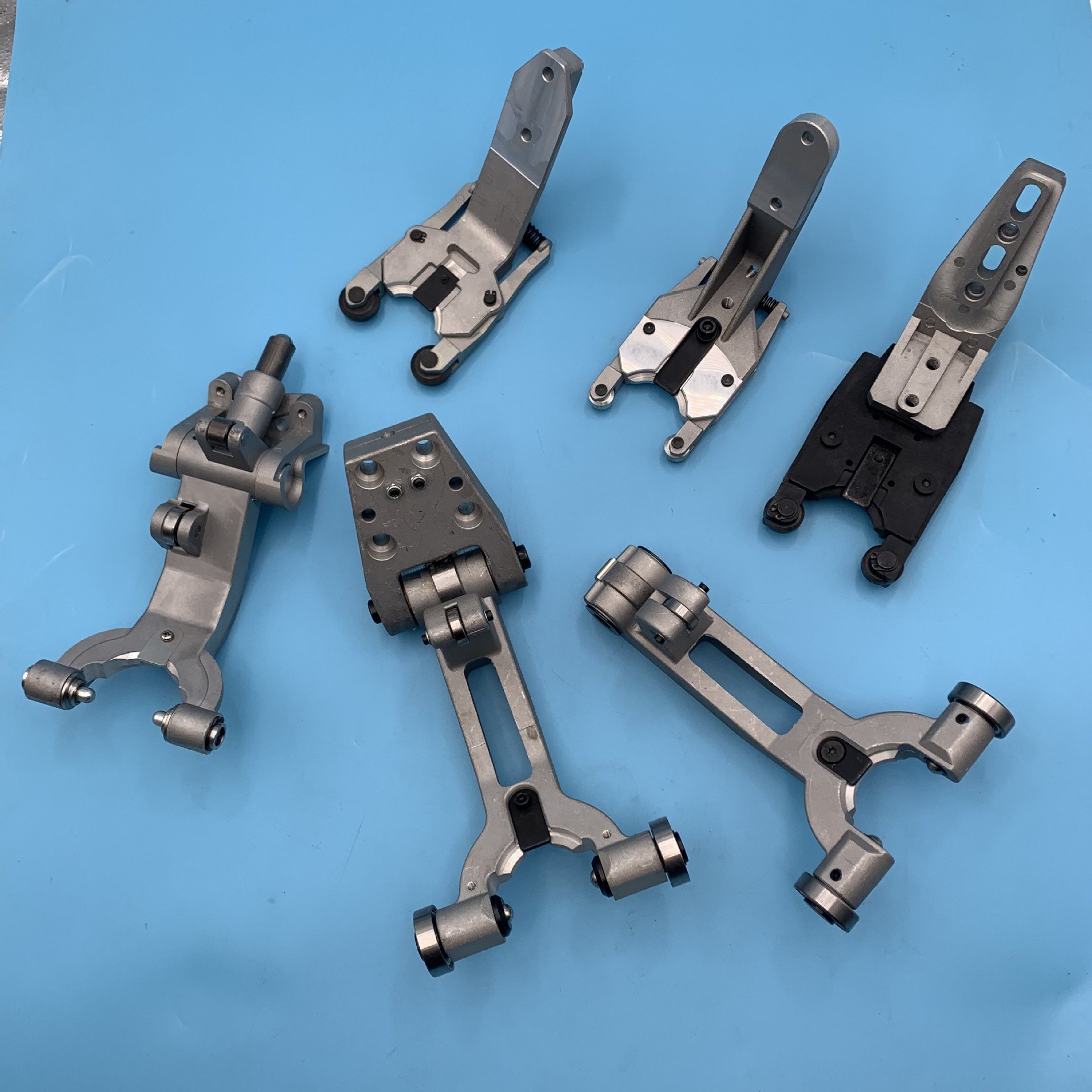 刀库刀夹刀爪刀架夹臂式bt30/bt40刀夹钻攻机加工中心配件刀套