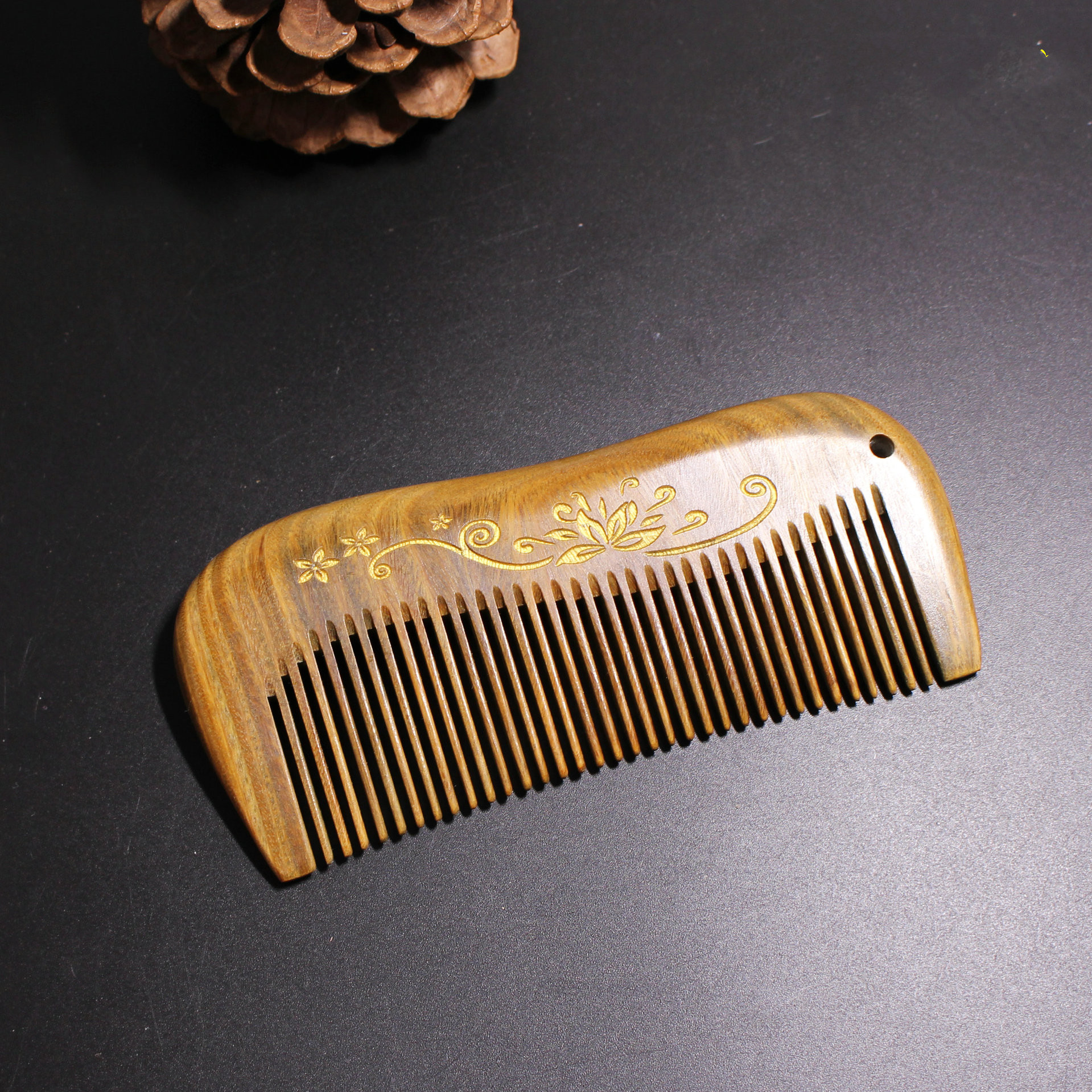绿檀木梳子描金新款描金彩绘刻花刻字梳欢迎批发厂家工艺梳美发梳