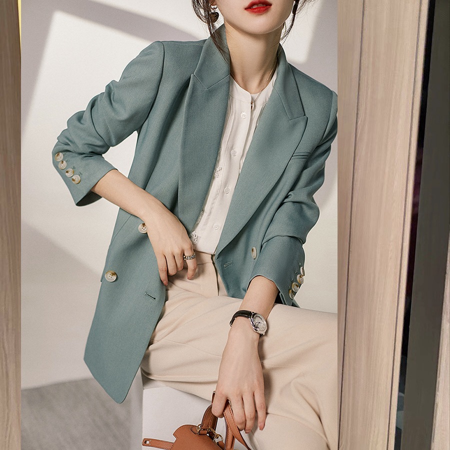 设计感早秋西装外套2021新款轻奢女装气质高段位通勤洋气西装春秋