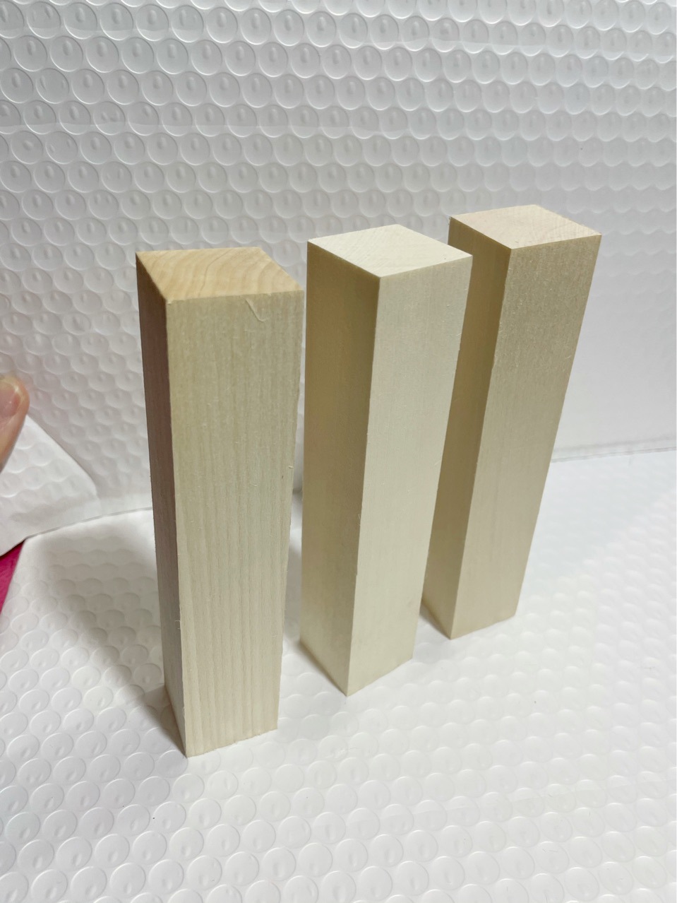 厂家直销椴木雕刻 原木木板 木块 椴木木方 椴木规格料量大优惠