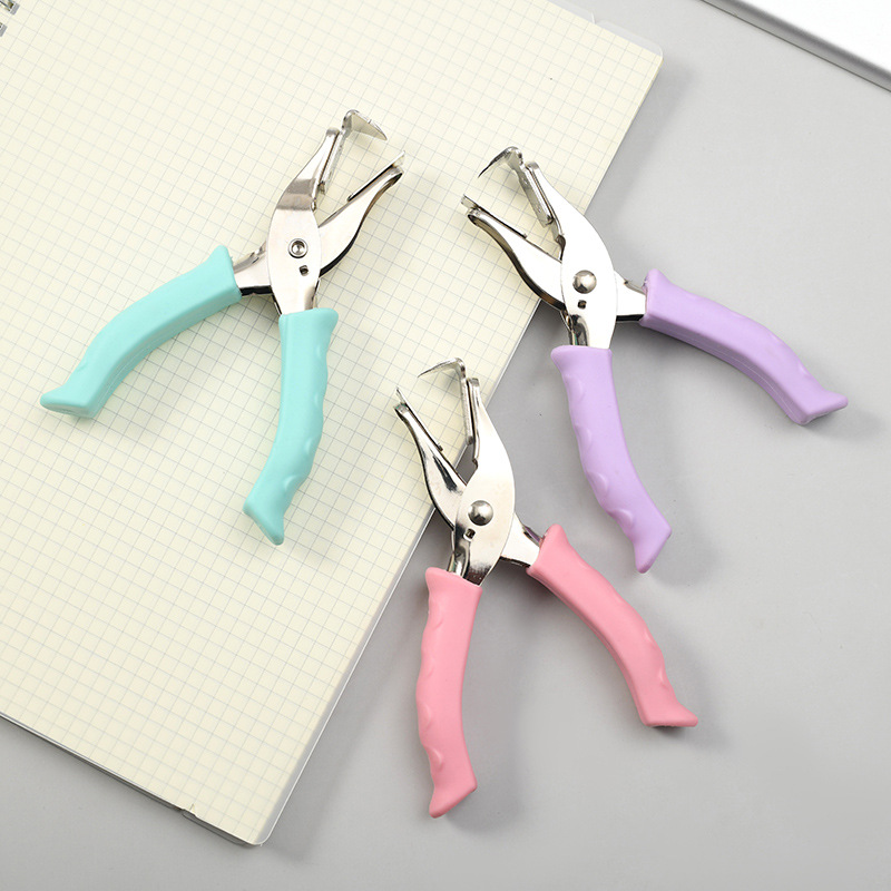 Macaron Color Hand Grip Stitching Needle Nail Extractor Student Labor-Saving and Convenient Nail Removing Clamp Office Finance Hand Grip Nail Puller