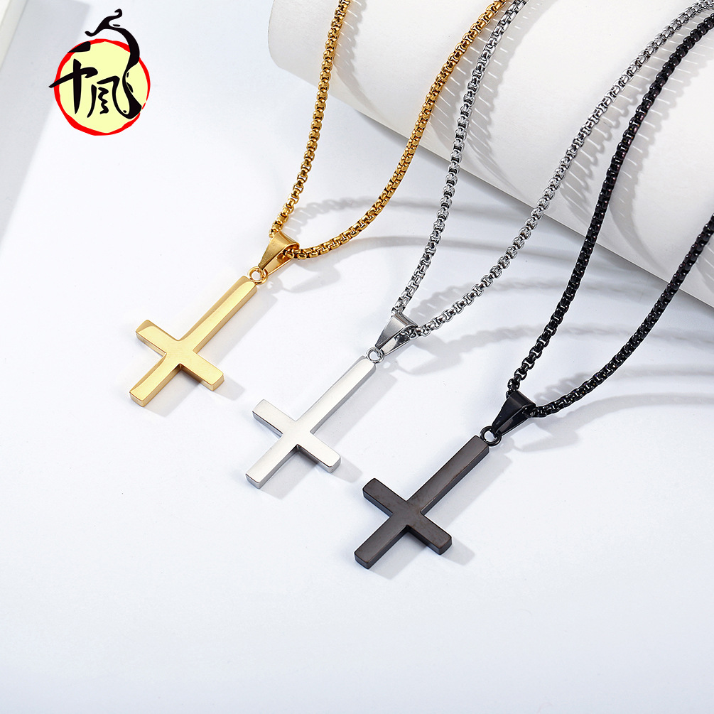 欧美风圣彼得教皇逆十字架钛钢项链小众个性恶魔撒旦吊坠配饰品