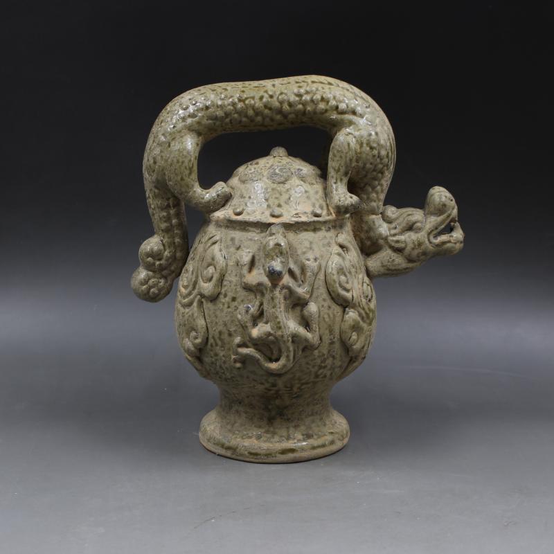 西晋越窑浮雕龙纹倒流壶 仿古出土瓷器老旧货收藏古董古玩摆件