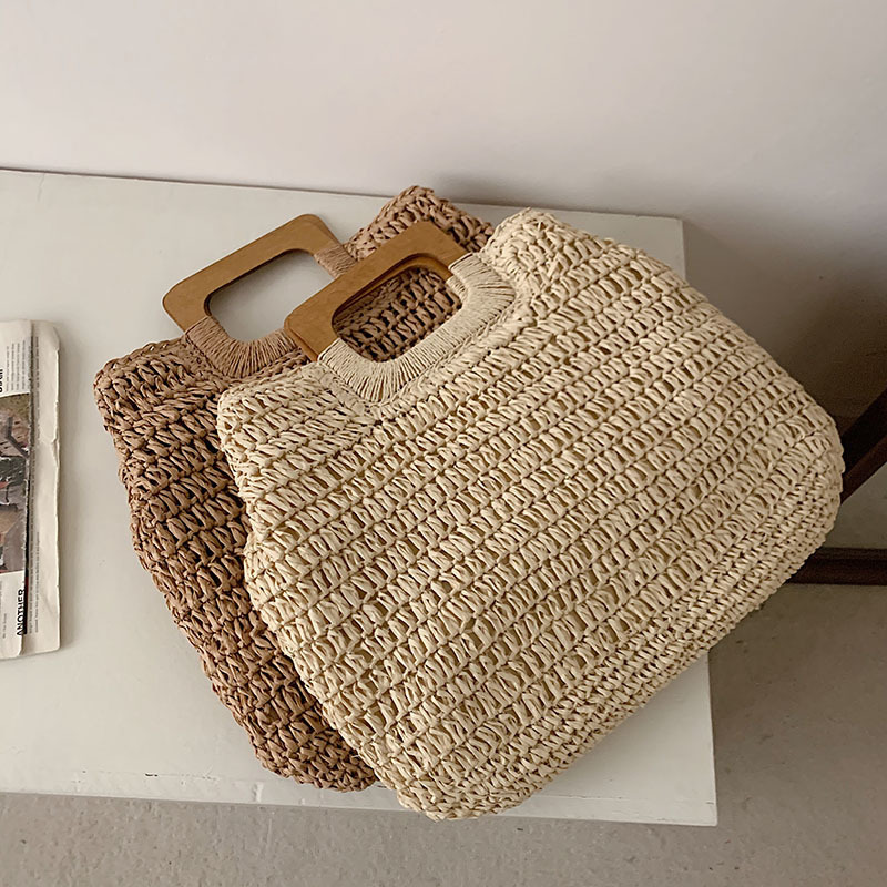 2023 New Straw Women's Bag Japan and South Korea Internet Hot Magazine Style Wooden Handle Handbag Large Capacity Vacation Beach Lightweight