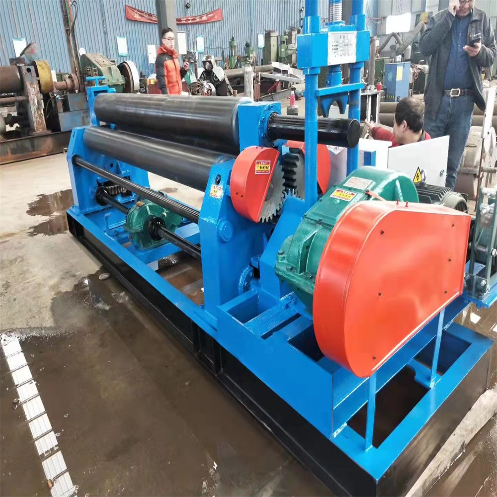 机械自动卷板机采用涡轮蜗杆调节更稳定全自动卷圆机厂家供应