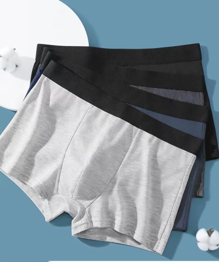 Men‘s Underwear Wholesale Solid Color Loose-Fitting Large Size Boys Boxer Briefs Mid-Waist Milk Silk Teen Panties Wholesale