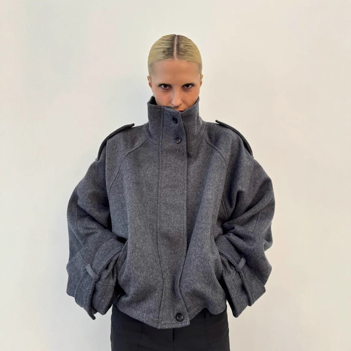 2025亚马逊速卖通欧美跨境秋冬款立领排扣短款拉链式毛呢夹克外套