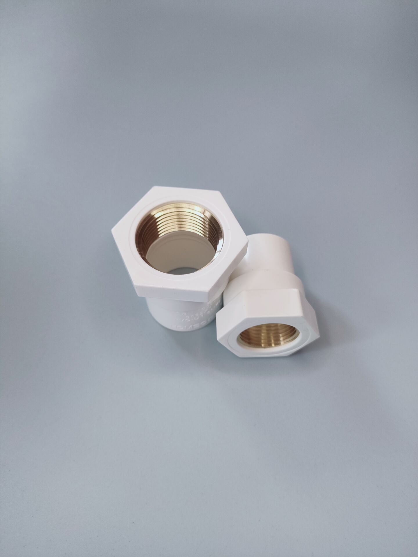 pvc管件给水管配件接头内牙直铜内丝直接头20 25白色