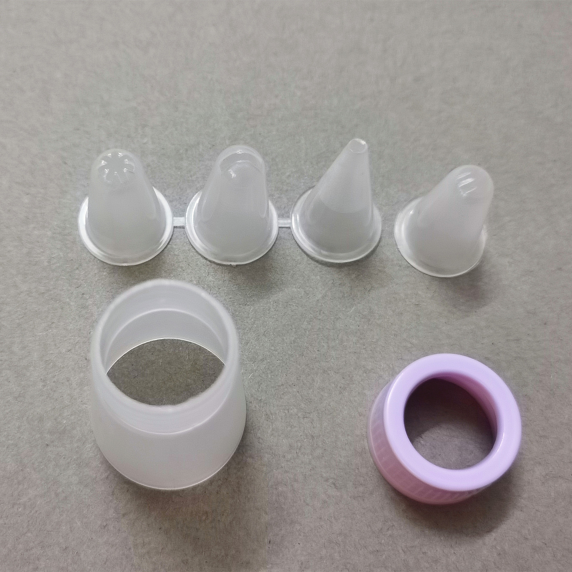 厂家现货蛋糕裱花嘴套装塑料5头装 4头装 裱花嘴转换器裱花袋吸卡