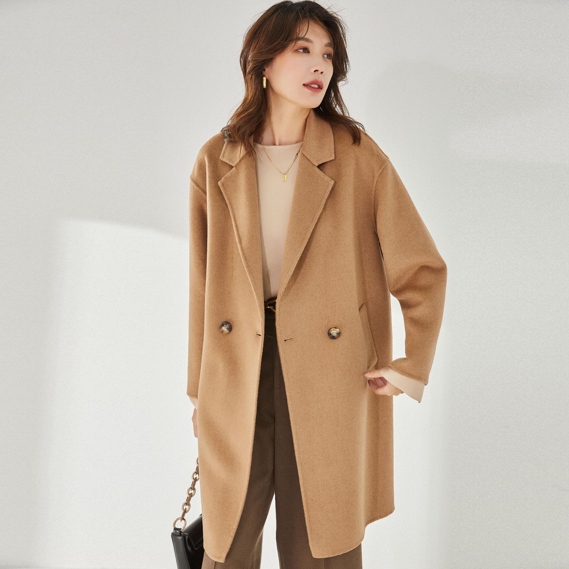 盛宏22冬新款luo驼绒温暖柔顺档次双面小落肩通勤中长款大衣11228