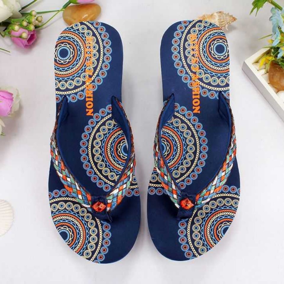 凉拖鞋越南人字拖鞋女人字拖坡跟高跟休闲拖鞋防滑时尚女鞋夏