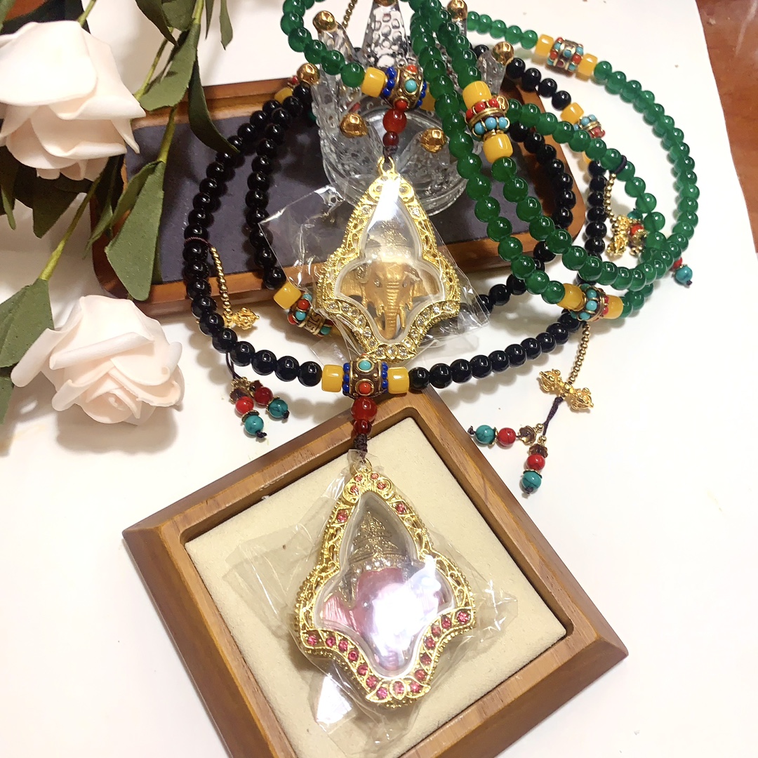 四方来财象牌招财象象神仙女粉金色棱形泰国佛牌项链吊坠项链爆款