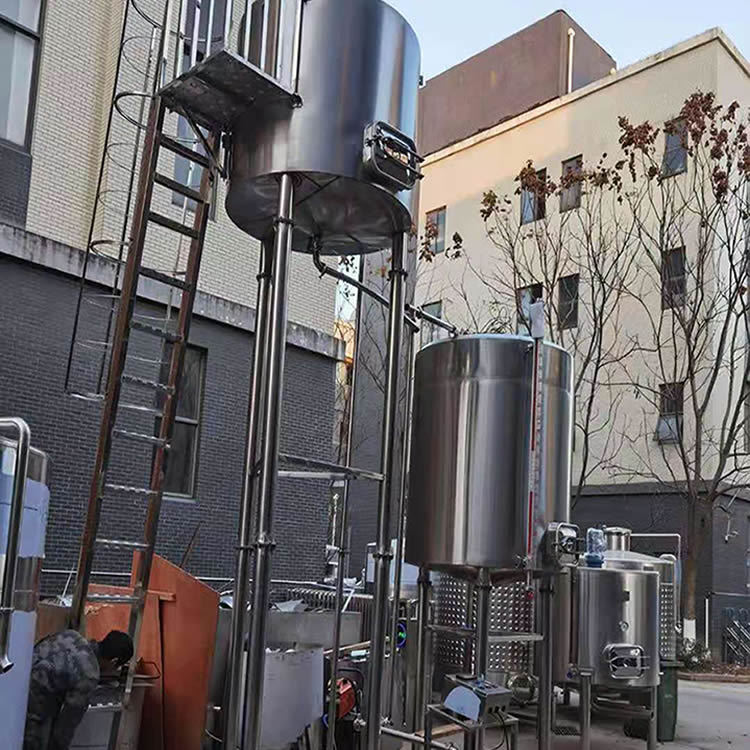 纯粮酿酒设备 大汉500斤白酒设备酿酒机械生产供应-阿里巴巴