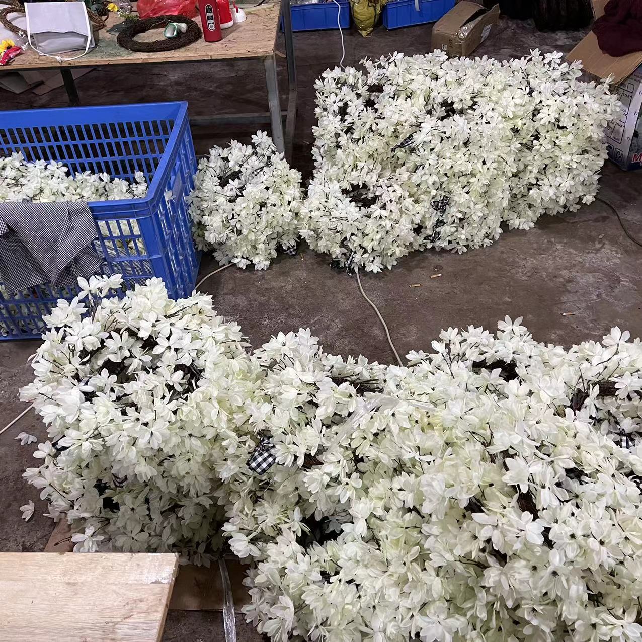 独立站爆款白花花环山茱萸新鲜花环布法罗格子仿真wecome复活节