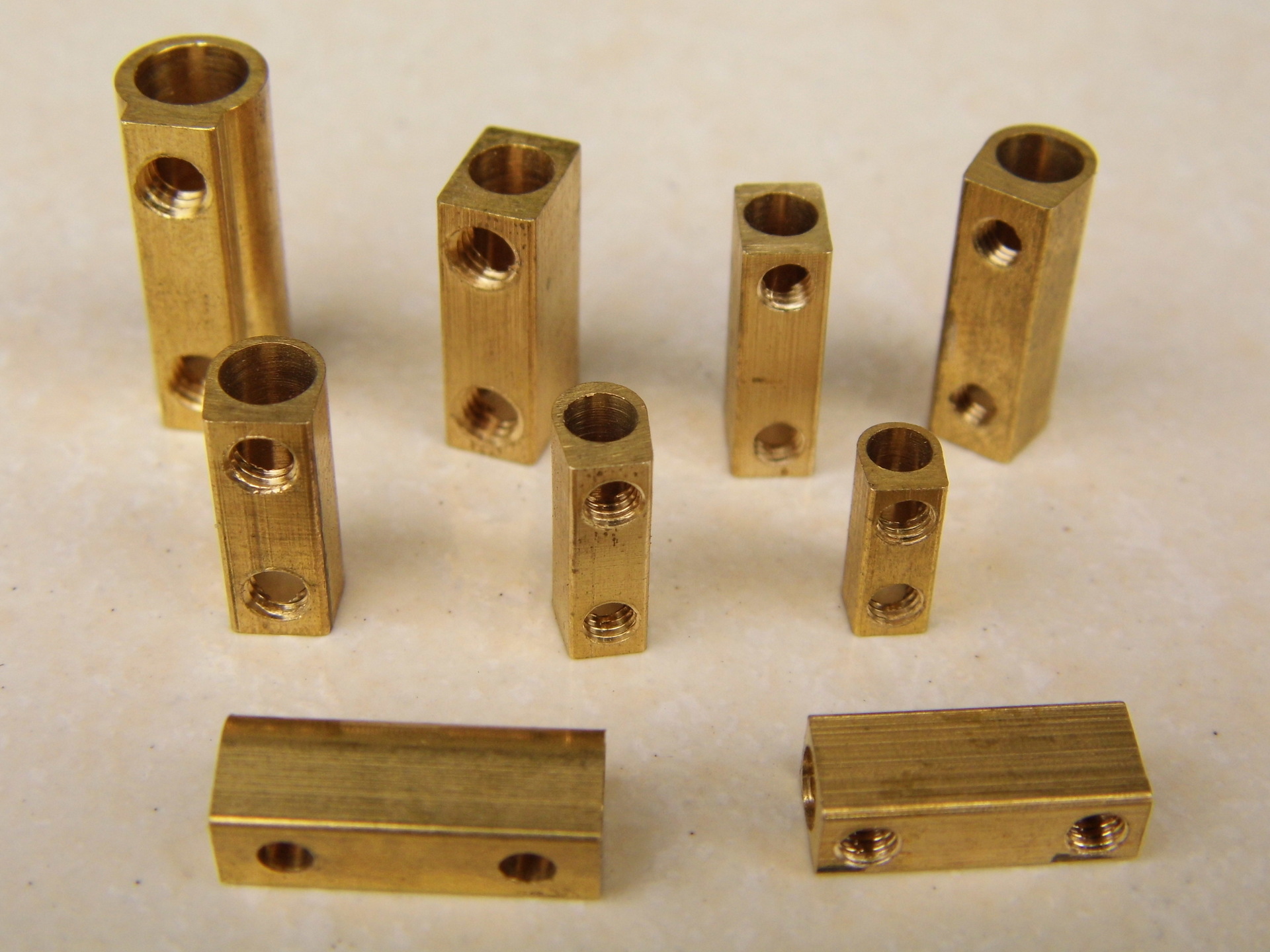 马蹄型半圆加厚壁四方镀镍铜接线柱 电线连接件 纯铜粒端子